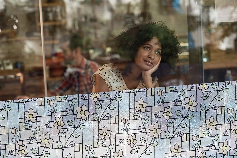 Statisch Raamfolie Glas In Lood Bloem (46cm) - Afbeelding 3